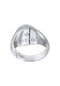 Anello in argento dal design liscio e arrotondato, con una finitura lucida e il logo inciso "Kuzzoí" all'interno.