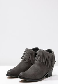 Ca'Shott Botines camperos - grey