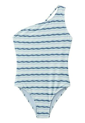 Maillot de bain asymétrique à une épaule avec des rayures ondulées horizontales bleu clair, bleu marine et blanc, doté d'une fine bretelle sur l'épaule gauche.