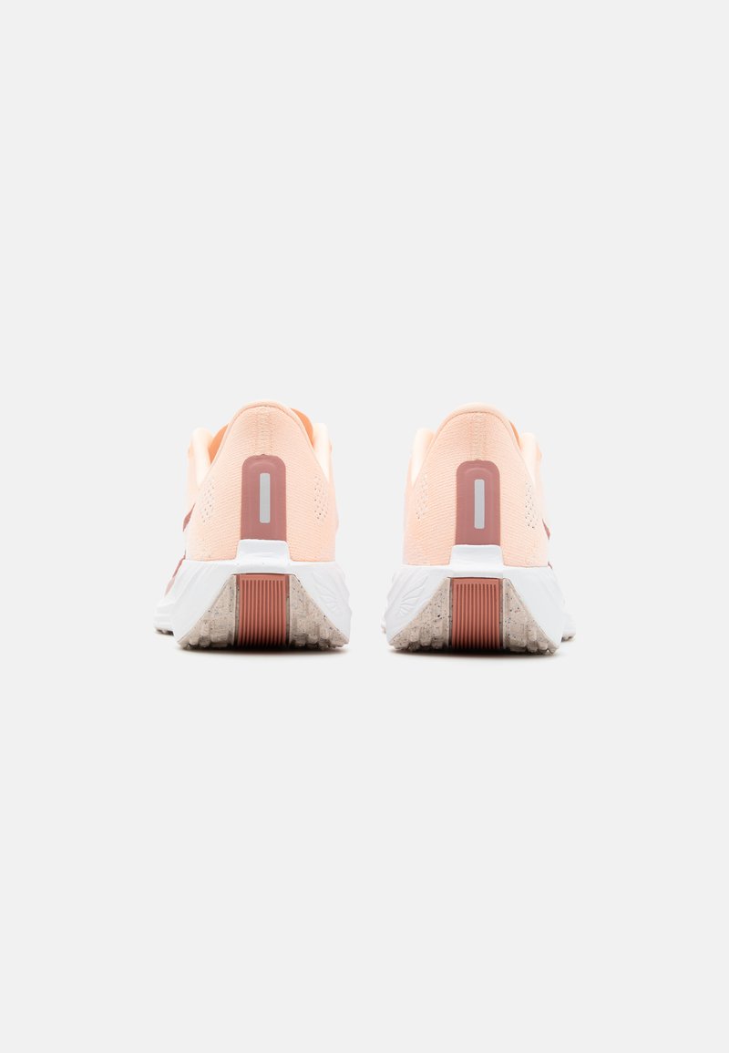 Nike Performance PEGASUS PLUS - Road running shoes - crimson  tint/white/pure platinum/red stardust/vast grey/orange - Zalando.ie