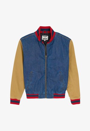 Džinsa bomberjakas ar brūnām piedurknēm, sarkani un tumši zilām svītrainām apkaklēm, plastmasas rāvējslēdzēju, divām sānu kabatām un ribotām aprocēm. Redzama Wrangler zīmola etiķete.