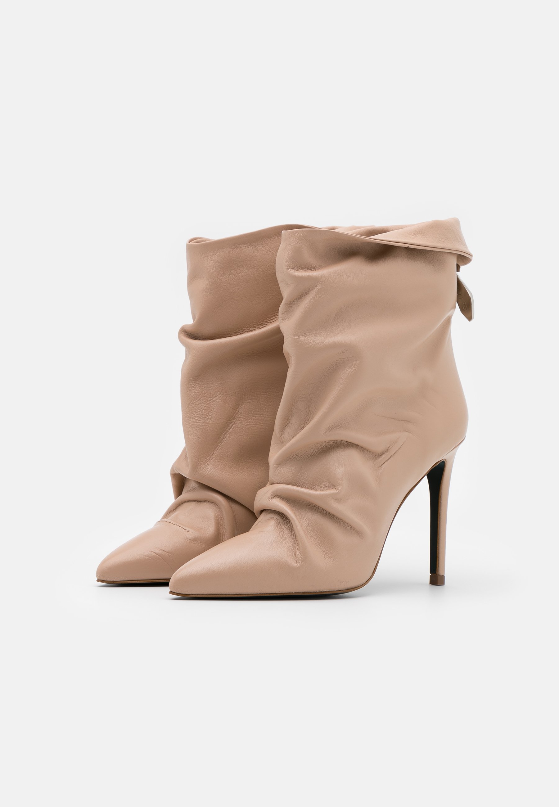 Enkellaarsjes met hoge hak camel beige Enkellaarsjes met hoge hak camel beige