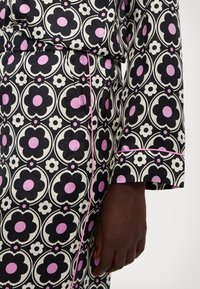 MAX&Co. RICHARD QUINN MAGGIE - Trousers - rosa geom/flower print