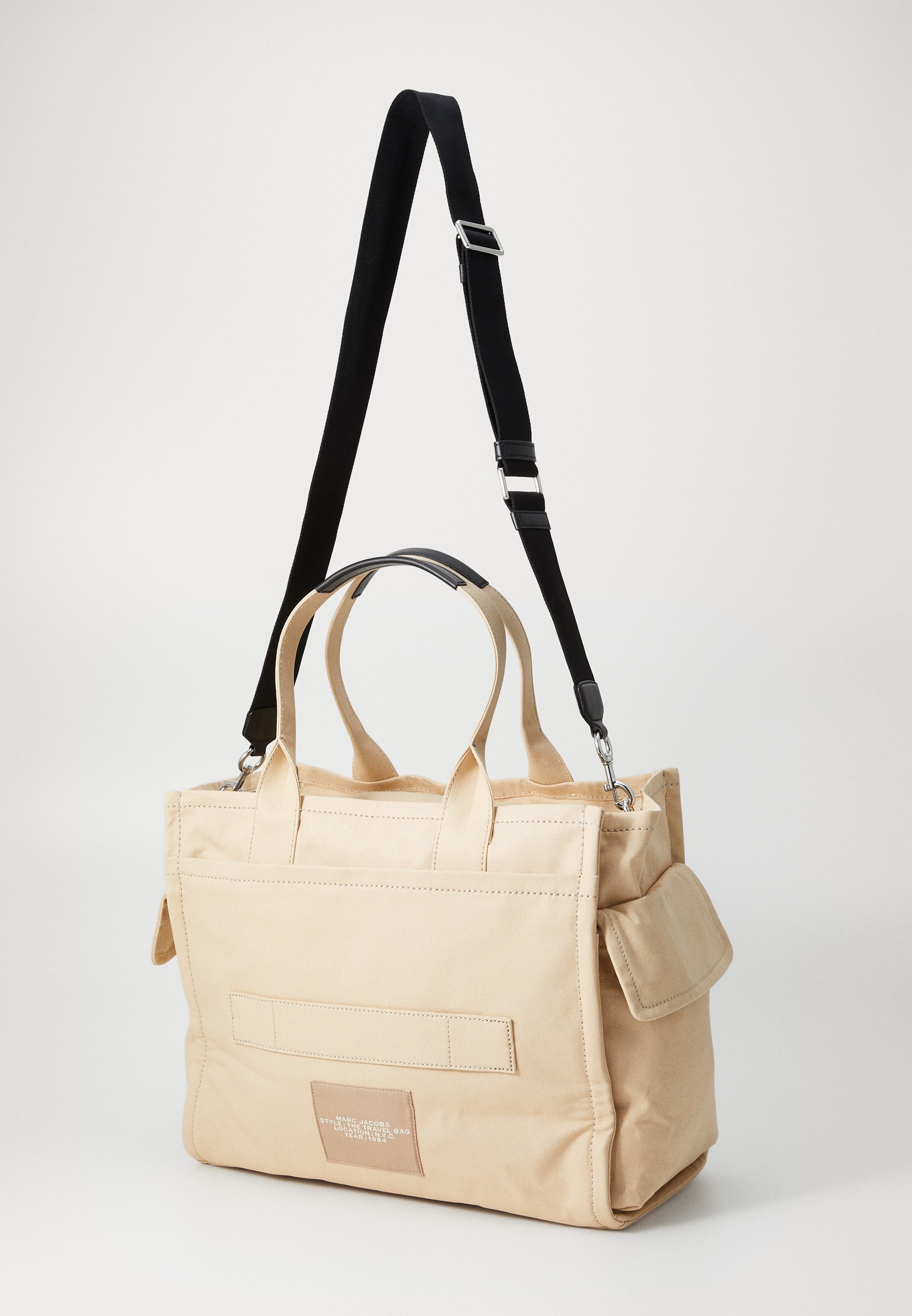 MARC JACOBS THE TRAVEL TOTE - Geantă de pânză - beige/bej - Zalando.ro
