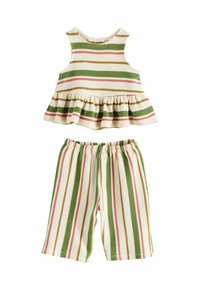Gestreiftes zweiteiliges Outfit bestehend aus einem ärmellosen Oberteil mit Peplum und lockeren Hosen. Die Farben umfassen Creme, Grün, Rosa und Braun.