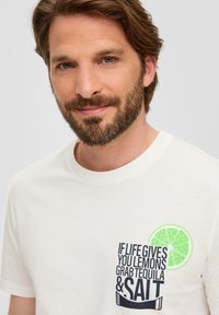 s.Oliver - T-shirt z nadrukiem