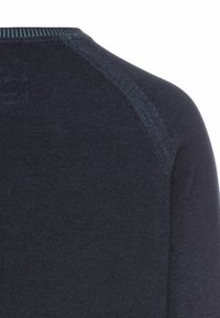 Thumbnail Image 7