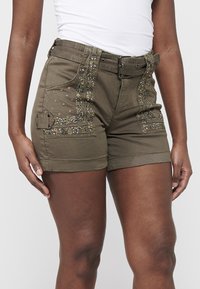 Koroshi Shorts vaqueros - kaki   khaki