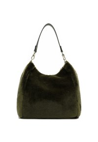 Grüne Kunstfell-Handtasche mit weicher Textur, runder Form und schwarzem Leder-Schultergurt, ausgestattet mit silbernen Hardware-Akzenten.