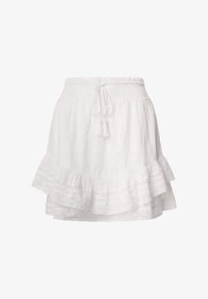 Witte katoenen rok met een gelaagd ontwerp, voorzien van geschulpte randen en kantdetails, verstelbare waistband met een trekkoord en franjes.