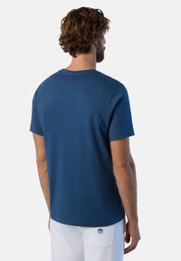 North Sails MIT LOGO-AUFNÄHER - T-shirt basic - mitternachtsblau