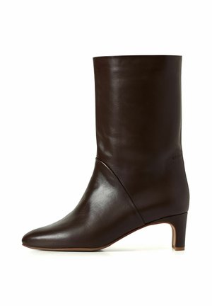 Klassiset nilkkurit - deep brown
