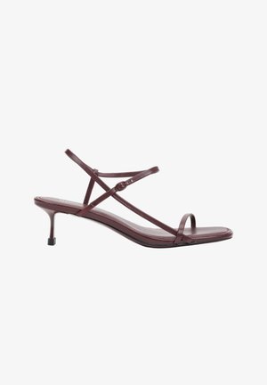 ESTRO, Sandalen - burgundy