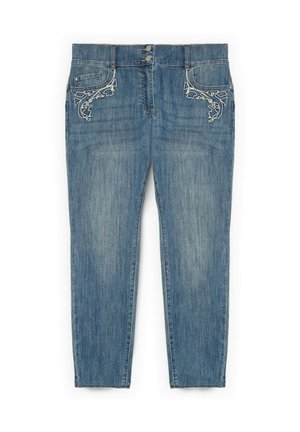 Niebieskie dżinsy z wysokim stanem, podwójnymi guzikami z przodu oraz białym kwiatowym haftem w pobliżu przednich kieszeni, na białym tle.