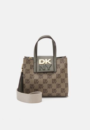 DKNY, SATCHEL - Bolso de mano - olive