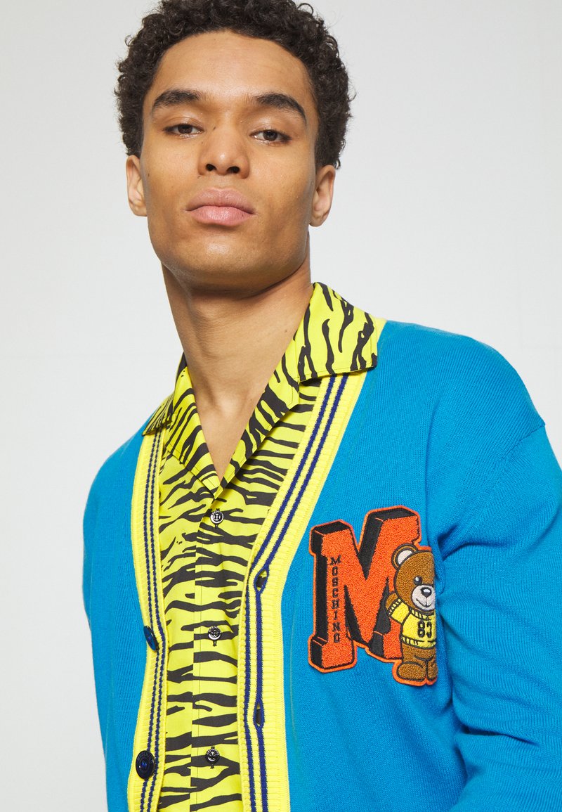 Herren T-shirts & Polos | MOSCHINO SHIRT Hemd green/gelb - RF42732 Herren T-shirts & Polos | MOSCHINO SHIRT Hemd green/gelb - RF42732