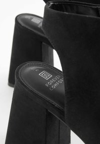 Next FOREVER COMFORT FLARE - Platvormsandaalid - black