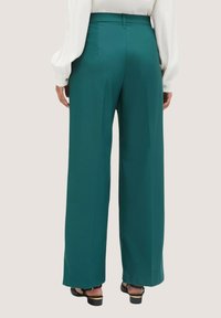 Motivi PALAZZO CON PIEGHE - Broek - verde
