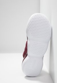 Puma Scarpe da allenamento - dark red