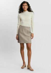 Vero Moda VMFORTUNALLISON SHORT - Gonna a campana - silver mink