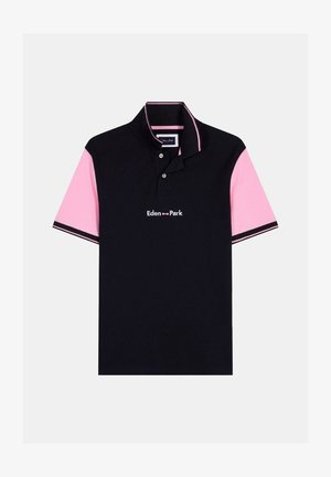 Polo noir avec manches courtes roses, bordure rose sur le col et les bords des manches, et logo "Eden Park" centré sur la poitrine.