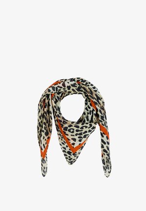 Bufanda beige claro con manchas de leopardo negras y marrones y borde naranja brillante, doblada en forma triangular suelta.