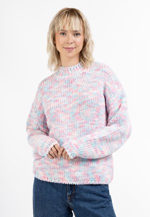 Svetri paksu pletenje u pastelnim nijansama ružičaste, plave i bijele. Ima visoki ovratnik i rebraste manžete, s opuštenim krojem i teksturiranim materijalom.