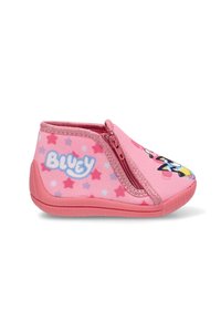 Zapatos de tela rosa con cierre de cremallera, presentan un diseño de dibujos animados y patrones de estrellas. Textura suave con suela de goma para un mejor agarre.