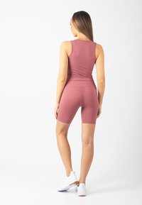 Carlheim Tajice-hlače - berry