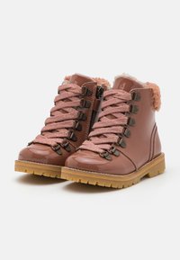 Petit Nord Copenhagen UNISEX - Suvarstomi batai - rose clay