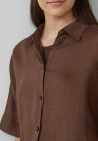 s.Oliver Button-down blouse - mokka
