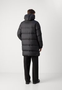 Colmar Originals MENS - Dūnu mētelis - black