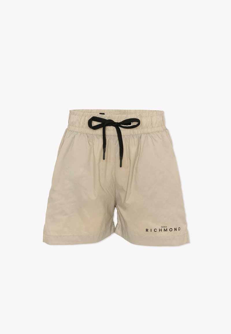 Shorts de bain pour hommes beige avec taille élastique, cordon noir et logo "John Richmond" sur la partie inférieure gauche de la jambe.