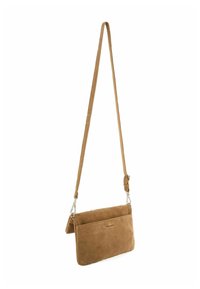 Borsa a tracolla in suede beige con design piatto, tracolla regolabile e hardware in argento. Caratterizzata da una chiusura a pattina e da un logo minimalista impresso.