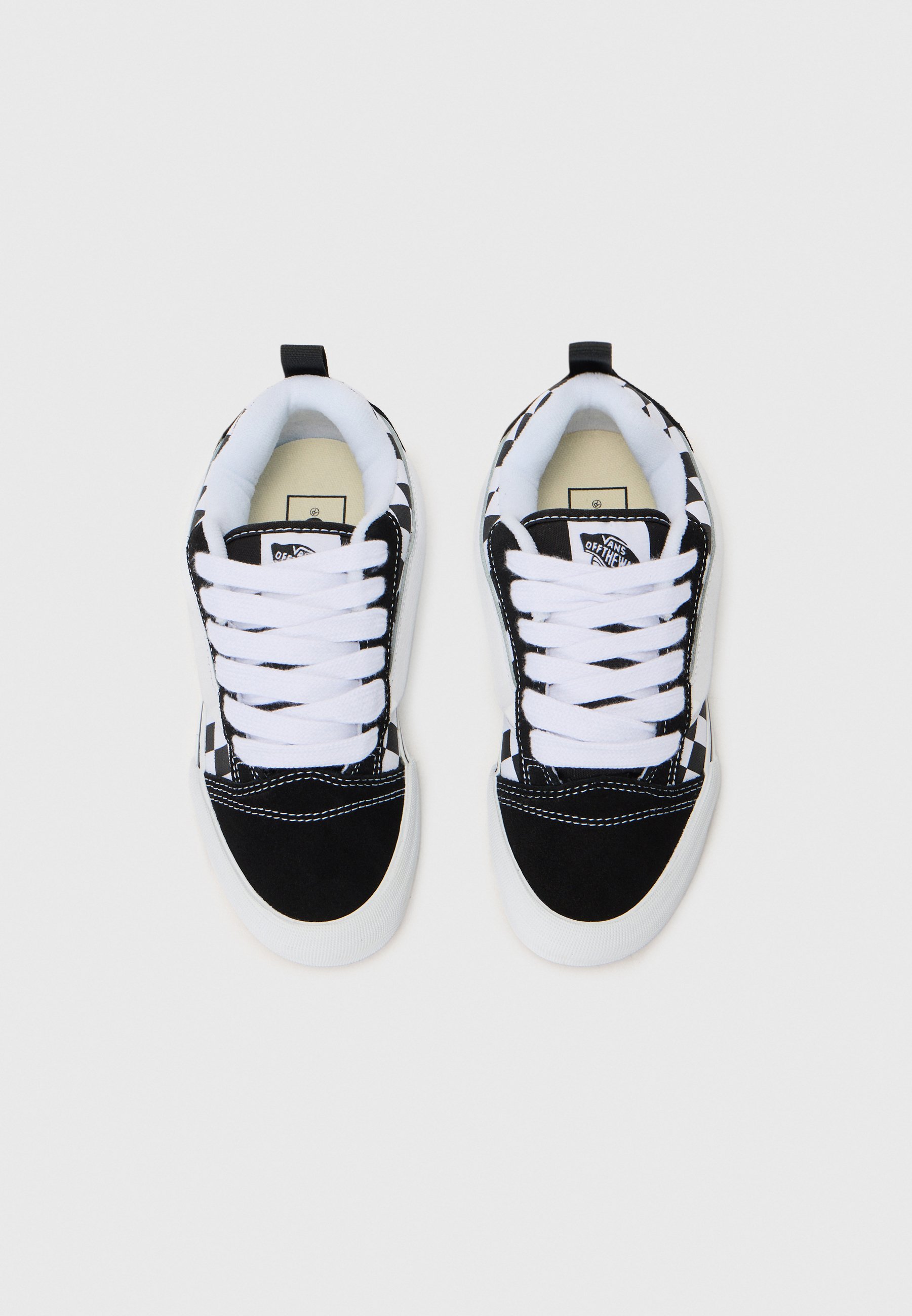 Vans KNU SKOOL UNISEX - Skate shoes - black/true white/black - Zalando