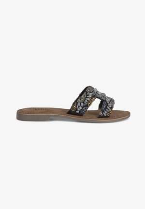 Alma en Pena, Matalakantaiset pistokkaat - black