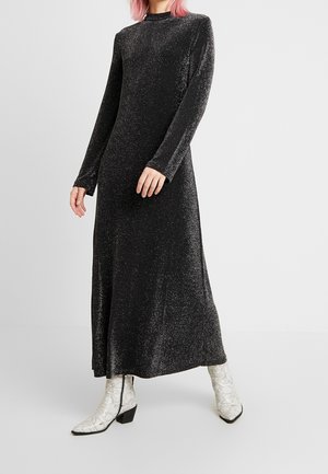 Sukienka z dżerseju