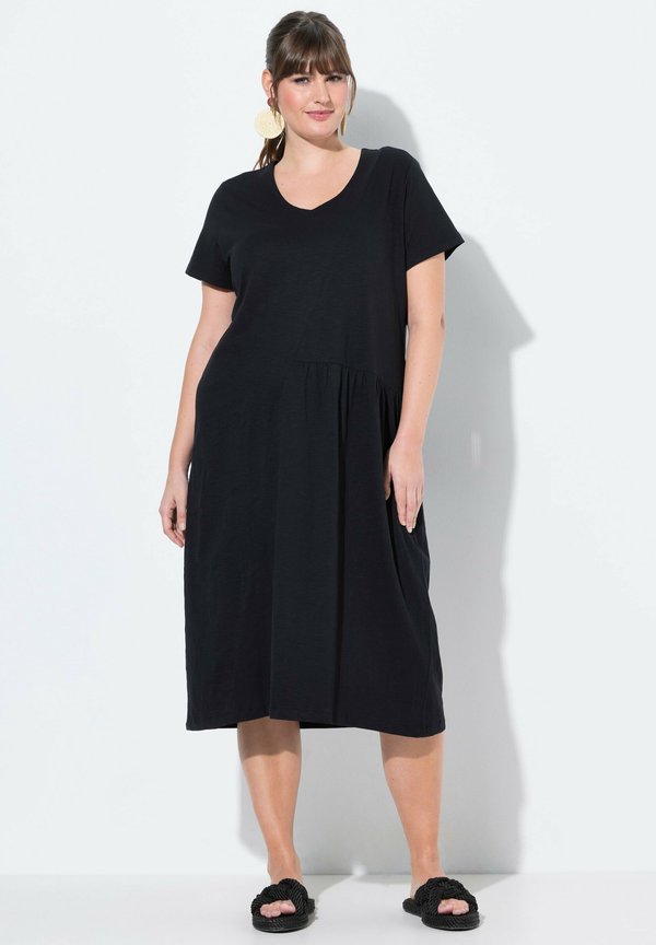 SHORT SLEEVE FLARED - Jerseykleid