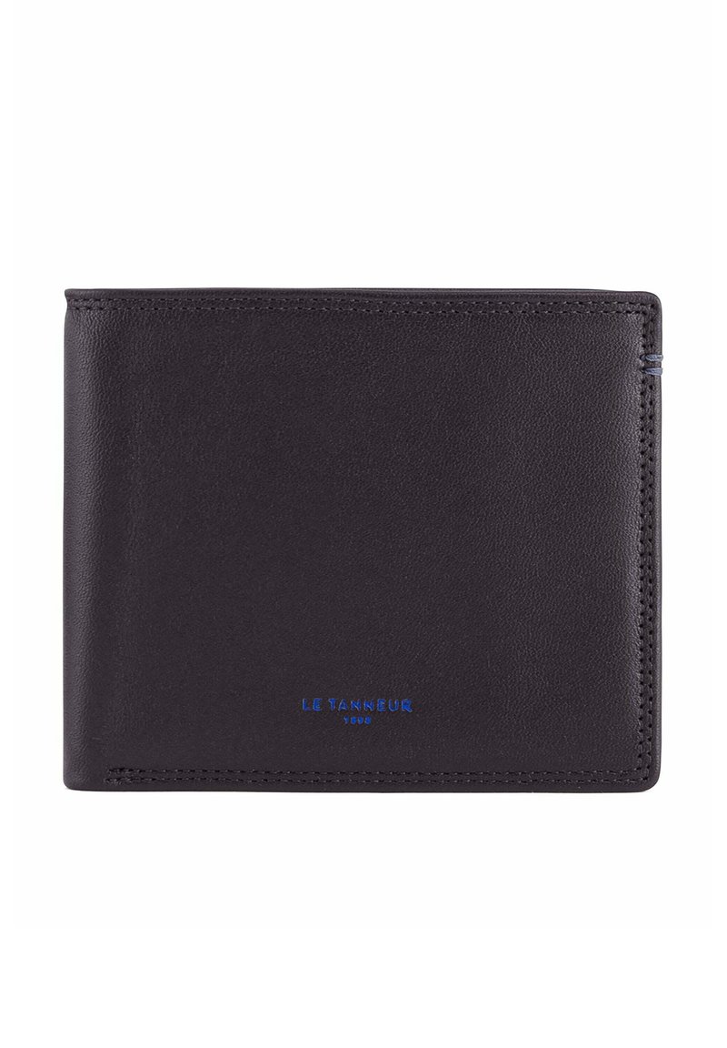 Portafoglio in pelle nera con una texture liscia, caratterizzato da marchiatura e dettagli di cucitura blu. Forma rettangolare compatta con un design semplice.