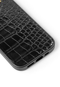 iDeal of Sweden VEGAN CASE IPHONE 13 / 14 / 15 / 16E - Mobiletui - black