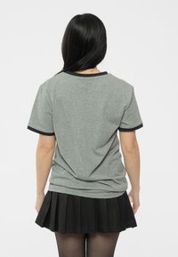 Paradiso Clothing WU-TANG CLAN KANTANA LOGO RINGER - Print T-shirt - grey