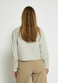 PEPPERCORN KAMARI - Overhemdblouse - whitecap str