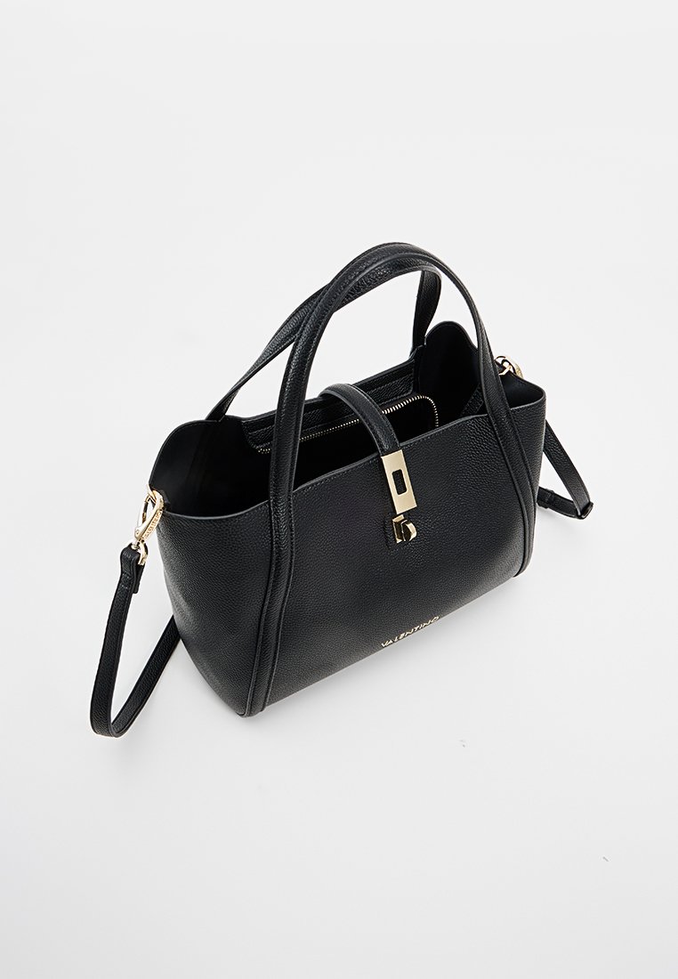 Schwarze, strukturierte Lederhandtasche mit doppelten Griffen und einem abnehmbaren Schultergurt. Mit goldenen Hardware-Elementen und einem mit Reißverschluss versehenen Innenfach.