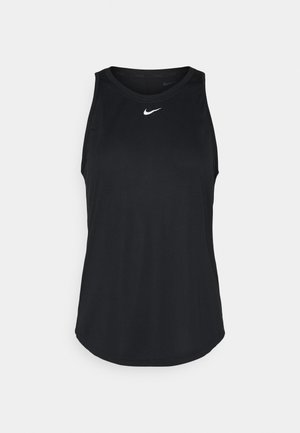 Czarny sportowy top bez rękawów z białym logo Nike Swoosh umieszczonym na środku poniżej okrągłego dekoltu na jednolitym jasnym tle.