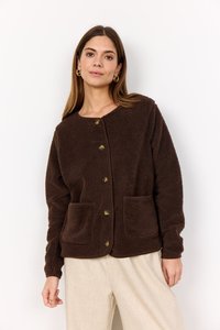 Brun fleececardigan med långa ärmar, rundad halsringning, två framfickor och knappar i guldton, med mjukt, texturerat tyg.
