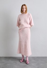 Nicole Saldana ISABEL - Suvarstomi aukštakulniai - pink