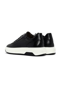 Derimod Zapatillas - black