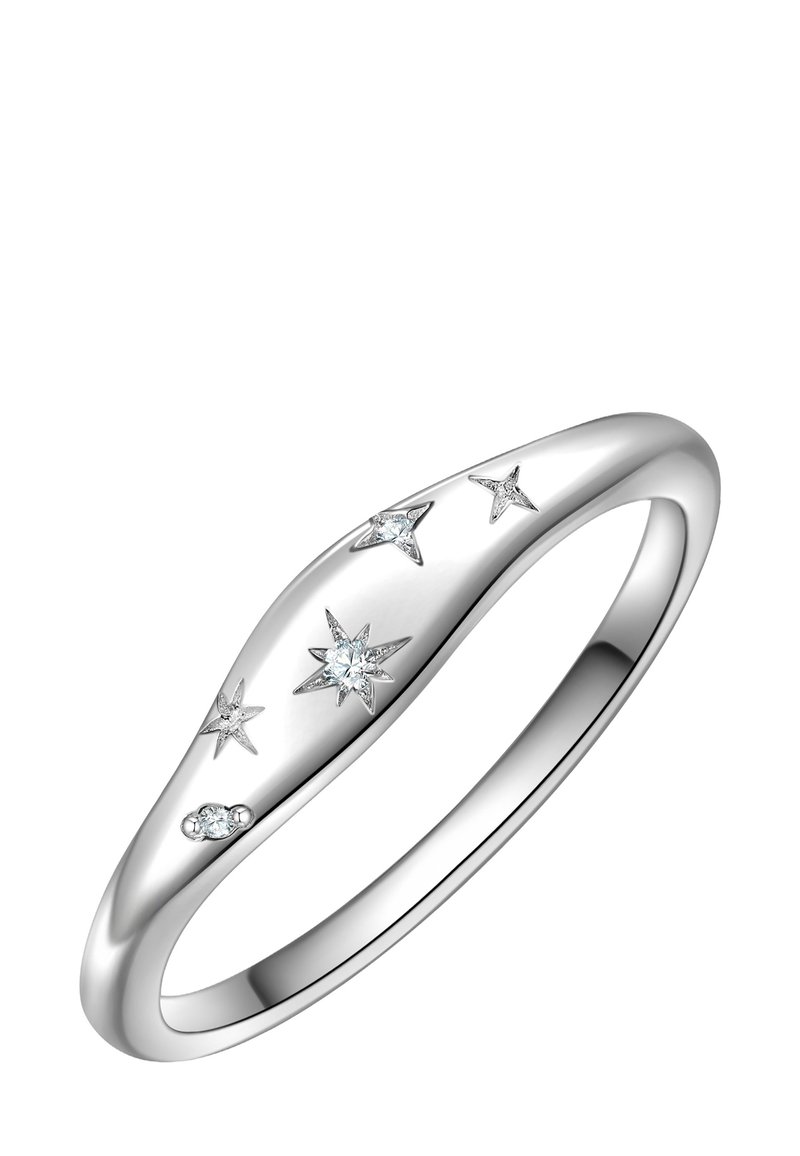 Pierścionek ze srebra sterlingowego o gładkim wykończeniu, z pięcioma akcentami w kształcie gwiazdek oraz trzema błyszczącymi kamieniami szlachetnymi. Elegancki, zaokrąglony kształt.