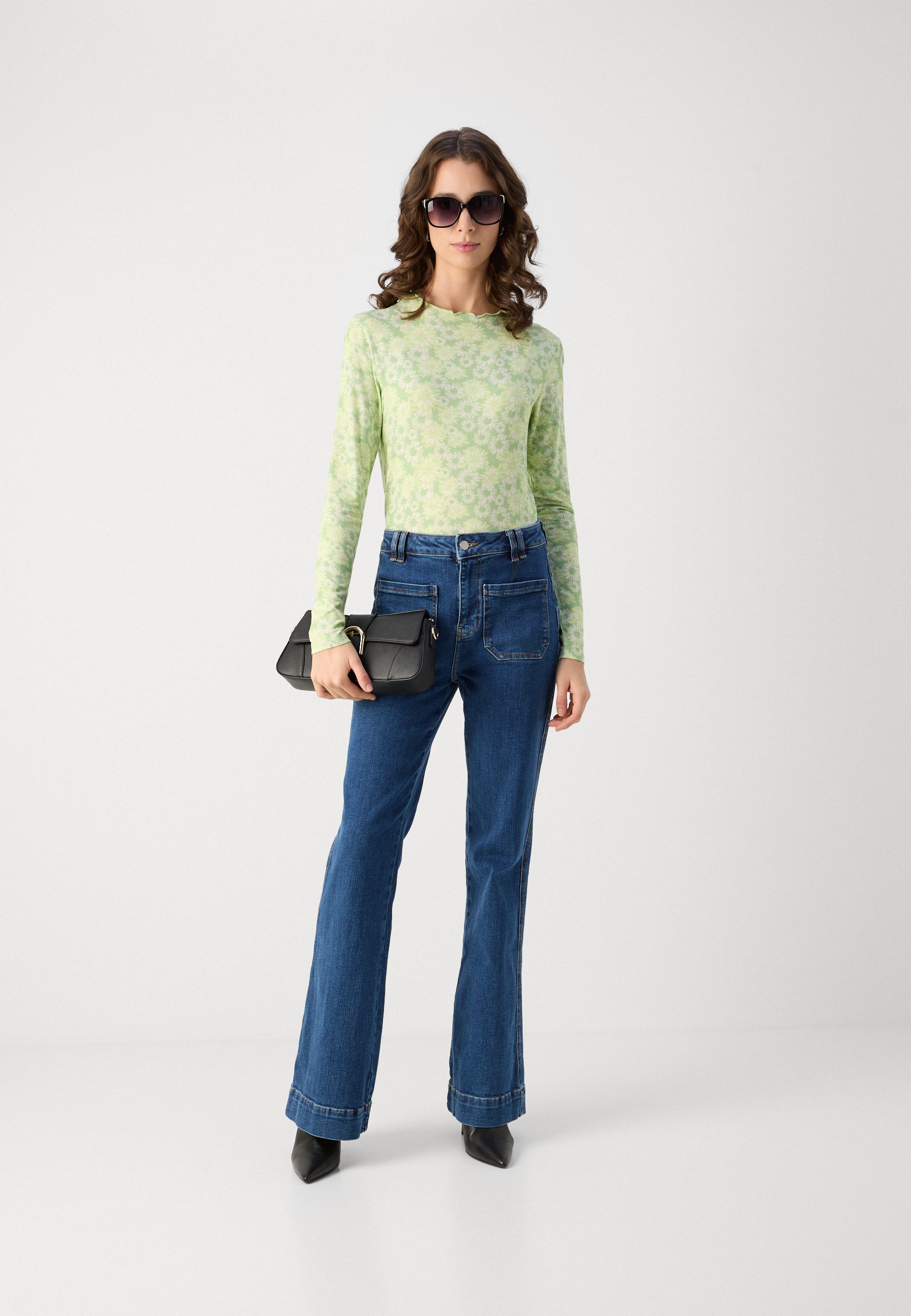 売れ筋商品|||スコッチアンドソーダ Tシャツ レディース トップス ALL OVER PRINTED MOCK NECK - Long sleeved top - lime printed mock neck long sleeve top – Scotch & Soda Amsterdam