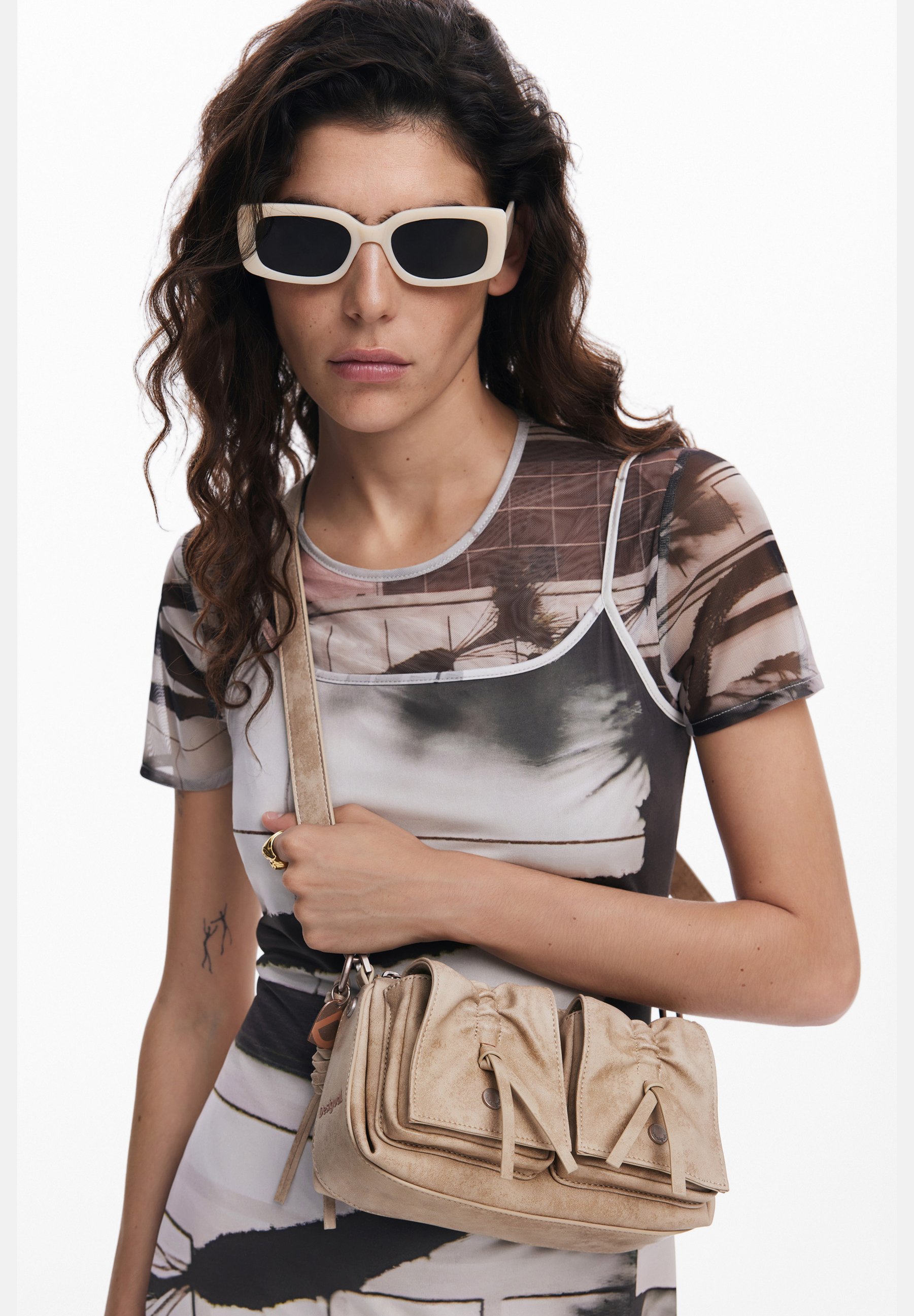 DESIGUAL BORSA DONNA BEIGE : : Kleding, schoenen & sieraden